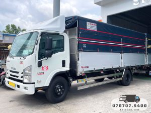ISUZU NQR550 4T9 Tấn Thùng Bạt